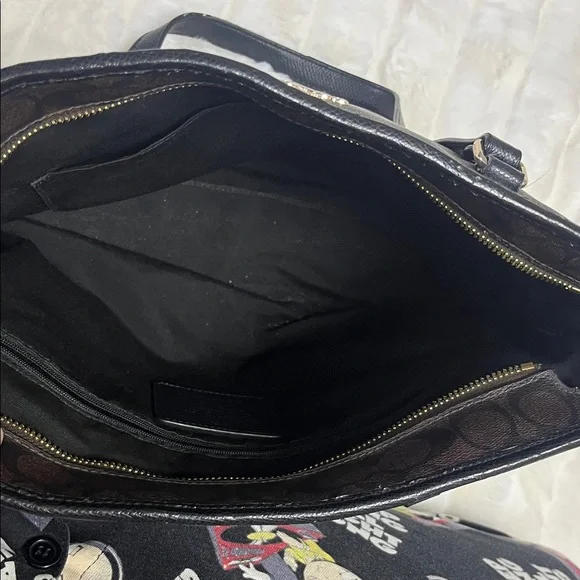 Coach Signature Black Tote Bag - Picture 5 of 8